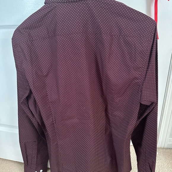 H&M Maroon Microdot Long-Sleeve Dress Shirt - Picture 2 of 3
